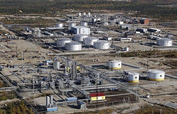 Two killed in Russia oil refinery blaze