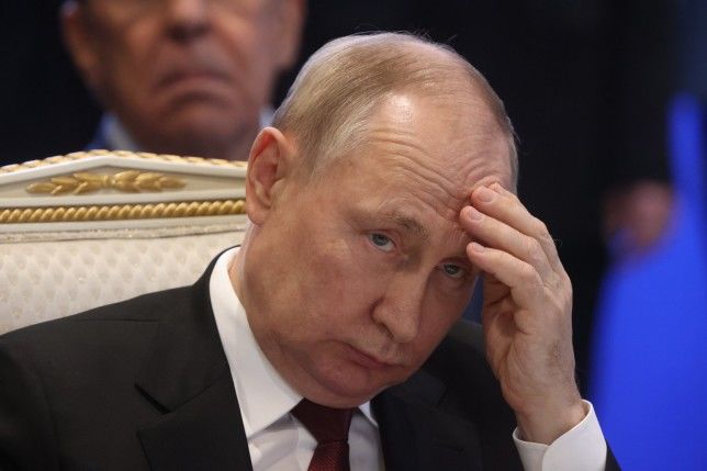 Vladimir Putin 'has fallen down stairs at official residence'