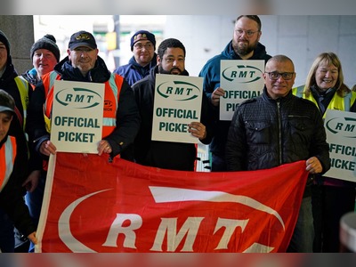 Train strikes: Rail companies make ‘best and final’ pay offer to RMT