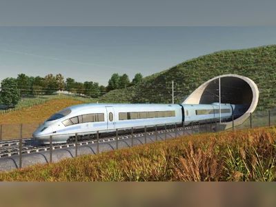 Jeremy Hunt confirms HS2 will reach central London after reports it might stop in suburbs