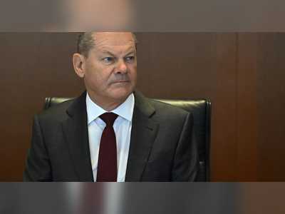 Olaf Scholz still says ‘nein’ after his party hints at new EU debt