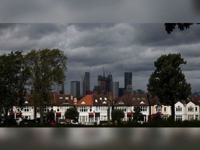 Biggest UK house price fall recorded since financial crisis
