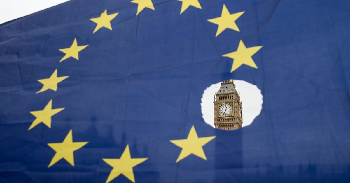 Briefing wars escalate as nervous EU and Britain enter Brexit endgame