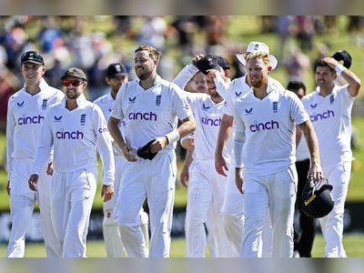 England beat New Zealand by 267 runs in first test