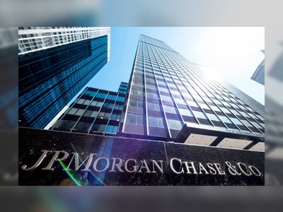JP Morgan Becomes First Bank to Predict UK Will Avoid Recession