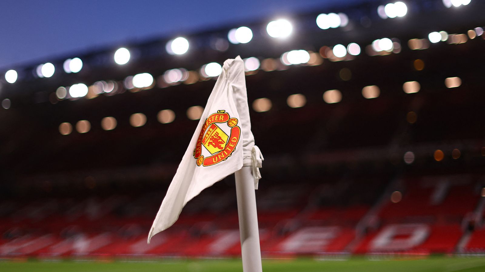 Manchester United bidders to meet officials within weeks to review club accounts