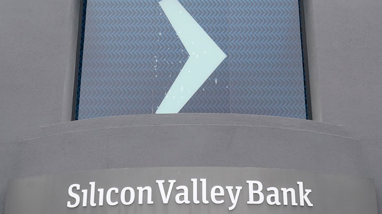 Bank of London submits rescue bid for UK arm of Silicon Valley Bank
