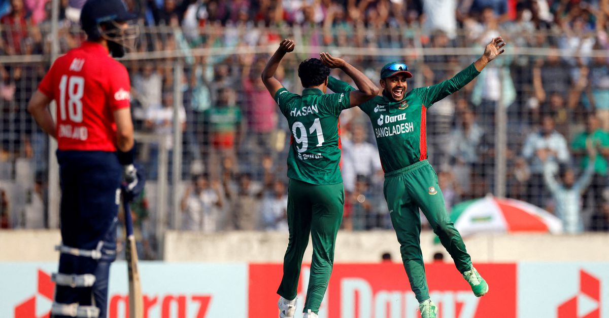 Mehidy shines as Bangladesh get shock T20 series win over world champions England