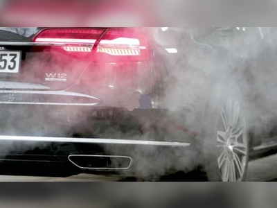 Under pressure from Berlin, EU relaxes ban on combustion engines after 2035