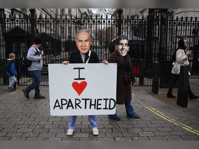 Protesters greet Netanyahu as he meets UK leader in London