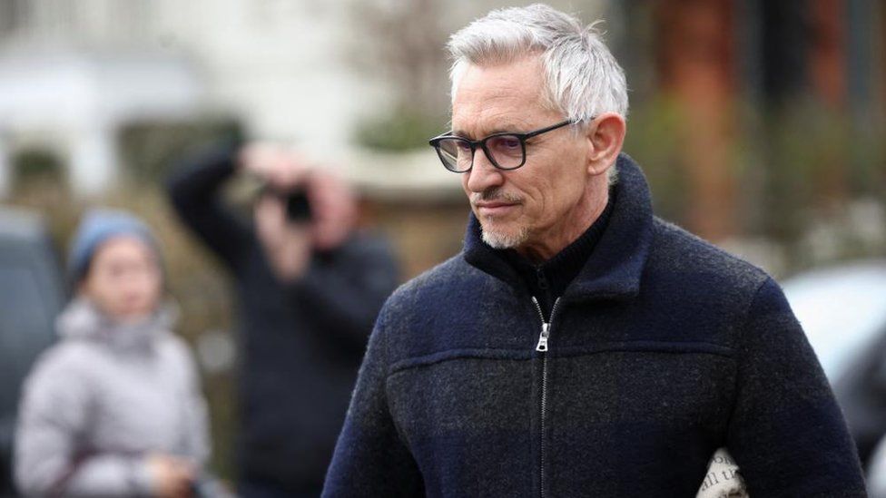 Gary Lineker: BBC talks with presenter 'moving in right direction', sources say