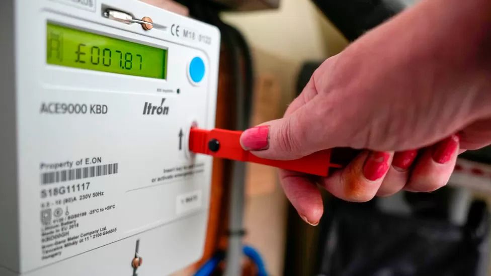 Spring Budget: Prepayment energy meter bills to be cut by £45