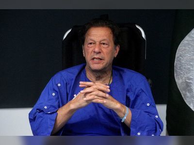 Pakistani police serve arrest warrants to former PM Imran Khan