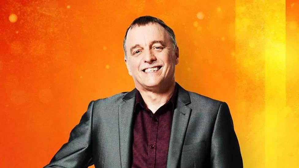 Gary Lineker: BBC Radio Wales' Call Rob Phillips show replaced