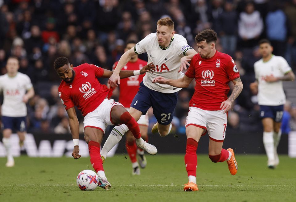 Kane double helps Tottenham lift gloom with win over Forest