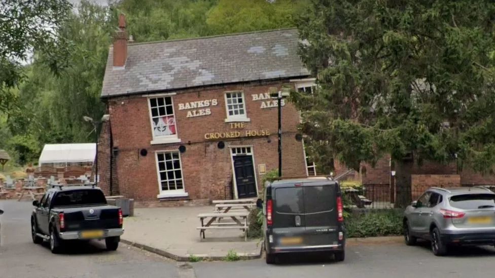 The Crooked House: Britain's 'wonkiest pub' to be sold