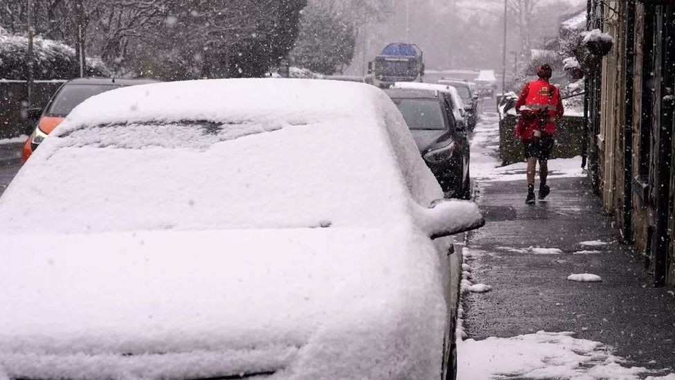 Heavy snow and high winds to create treacherous conditions