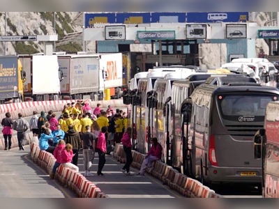 Children feeling ‘hungry’ and ‘unsafe’ during 16-hour queues at Dover