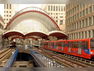 Docklands Light Railway workers launch strike over pay