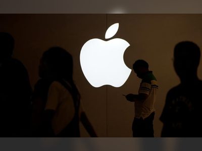 Apple To Cut Small Number Of Jobs In Some Corporate Retail Teams: Report
