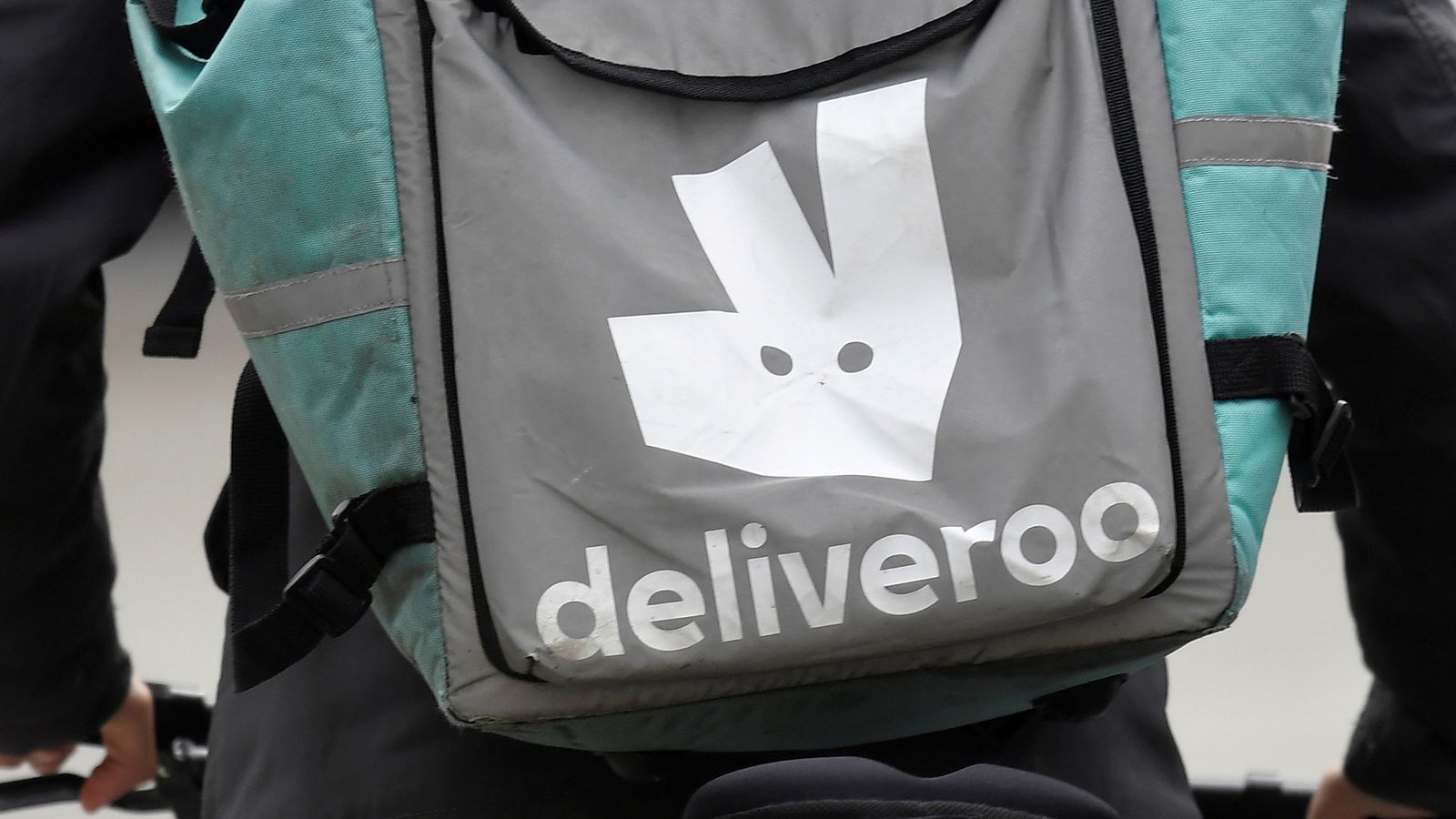 Deliveroo hops to Asda expansion in grocery drive