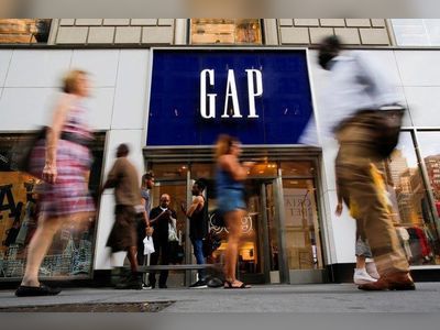 US economy grew at weak 1.1% rate in first quarter