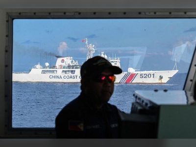 Chinese, Philippine vessels in ‘David and Goliath’ near-crash