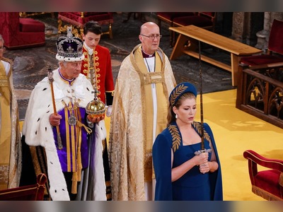 Penny Mordaunt draws Poundland comparisons for her coronation outfit