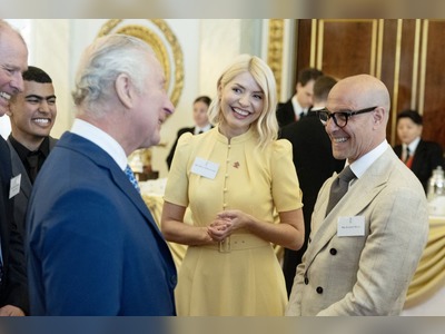Holly Willoughby and Stanley Tucci meet King at Prince’s Trust Awards
