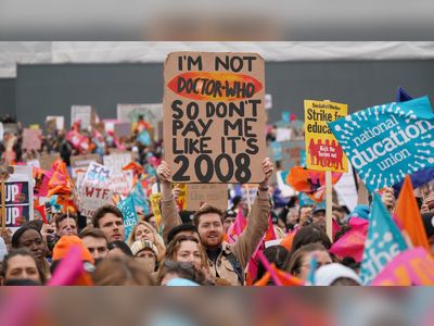Largest public sector wage growth since 2003 while jobless rate ticks up