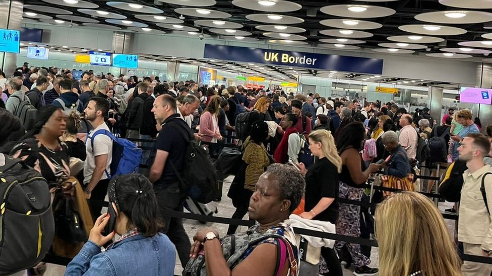 Passengers facing delays at UK airports due to border system issues