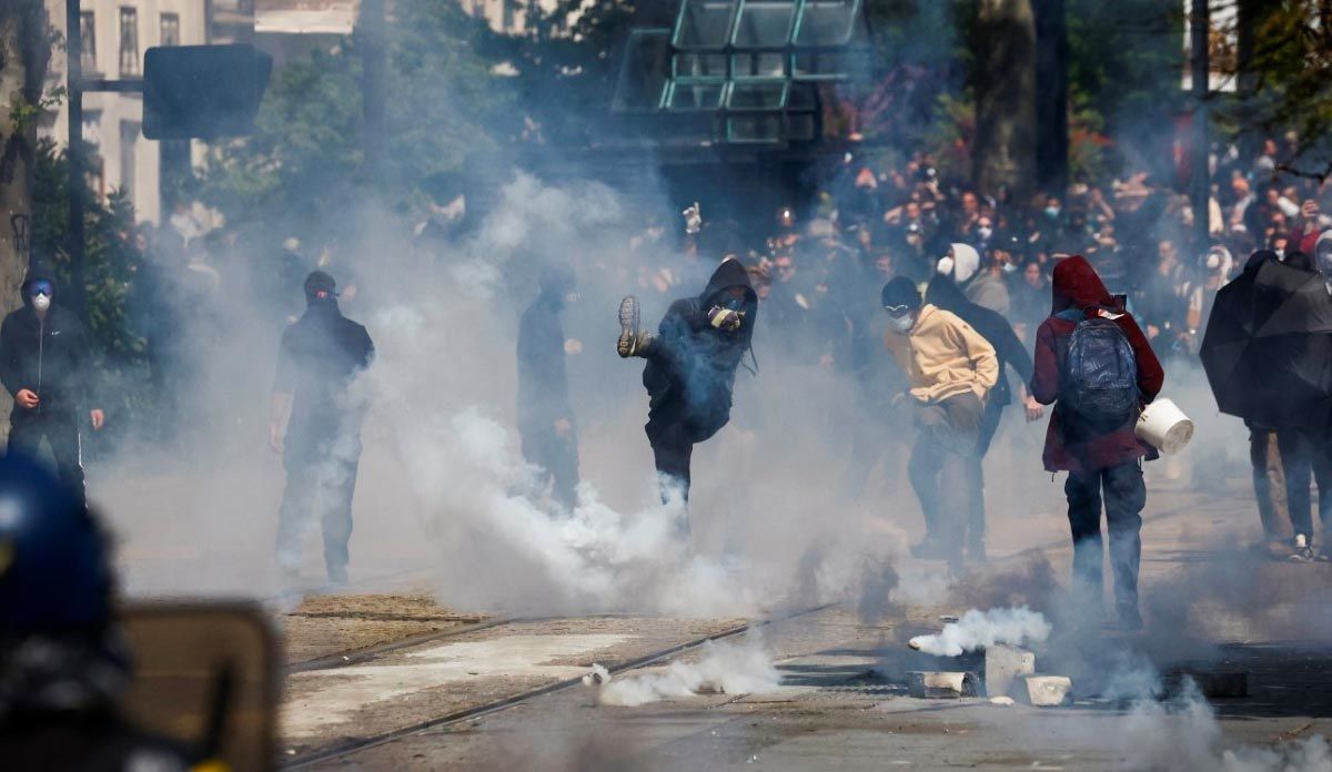 Tear Gas, Cops Injured: Over 782,000 Protest France's Pension Reforms
