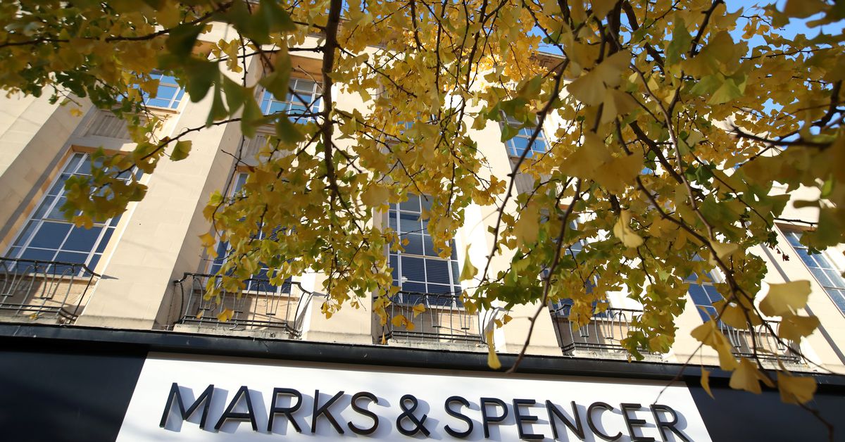 M&S Reports Better-Than-Expected Drop in Profit, Forecasts Modest Revenue Growth for 2023/24