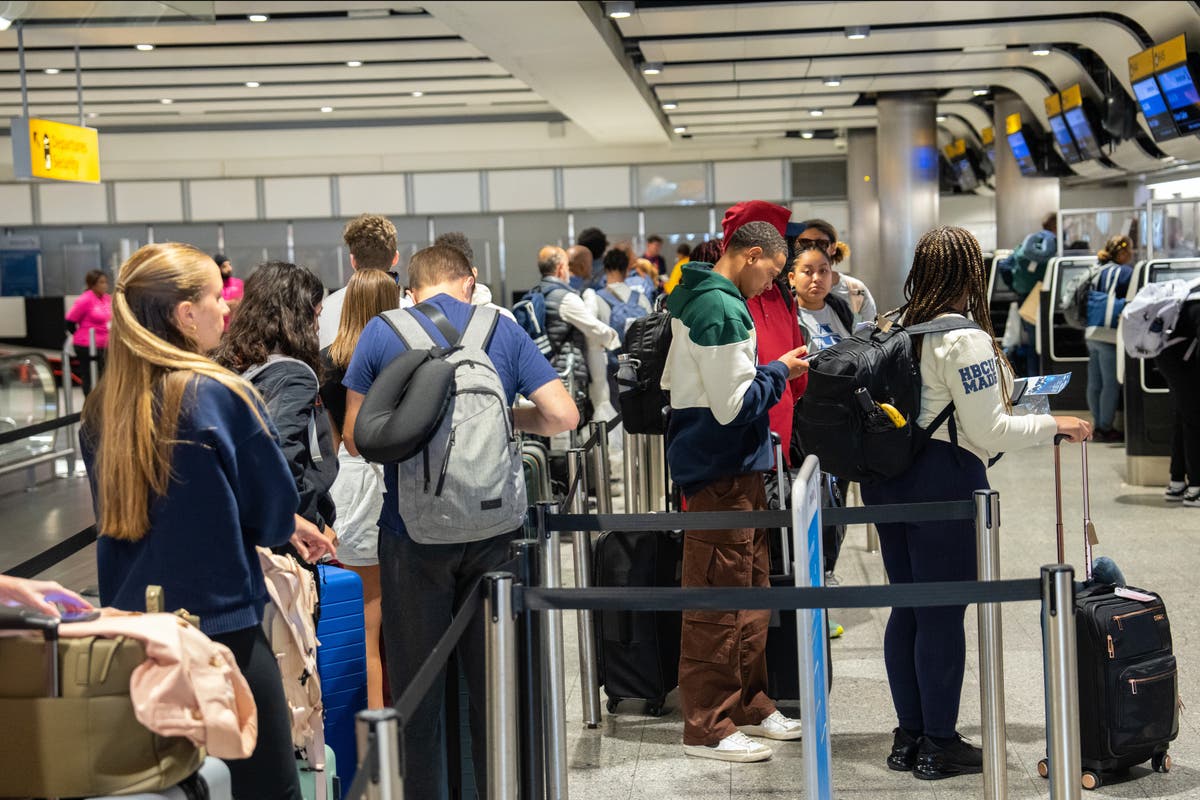 Airport Chaos as Technical Issues Plague Border Systems