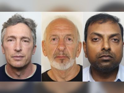 Pilots jailed for plotting to smuggle people into the UK