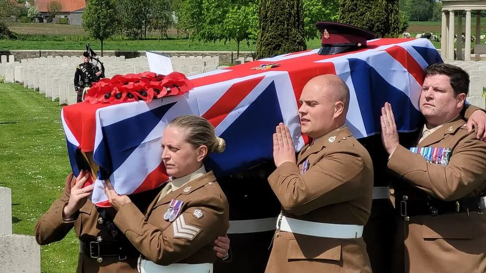 Body of Stockton WWI soldier laid to rest after 100 years