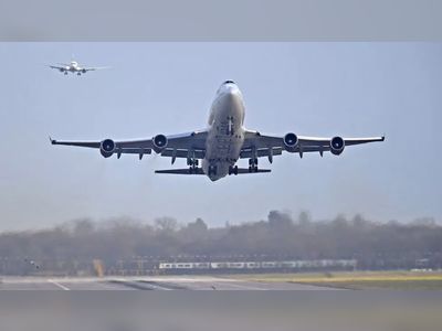 'Suspected drone' disrupts Gatwick Airport flights