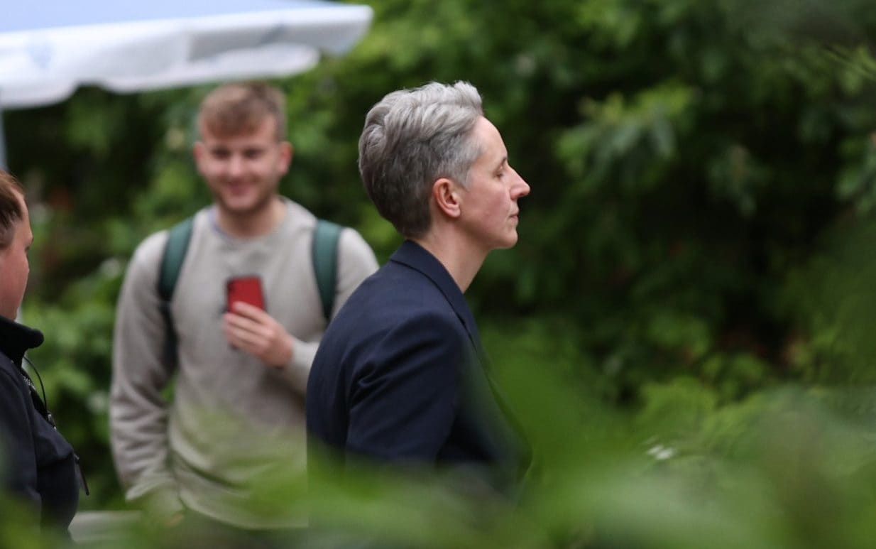 Controversial Clash at Oxford Union as Trans Activist Disrupts Gender-Critical Feminist Talk