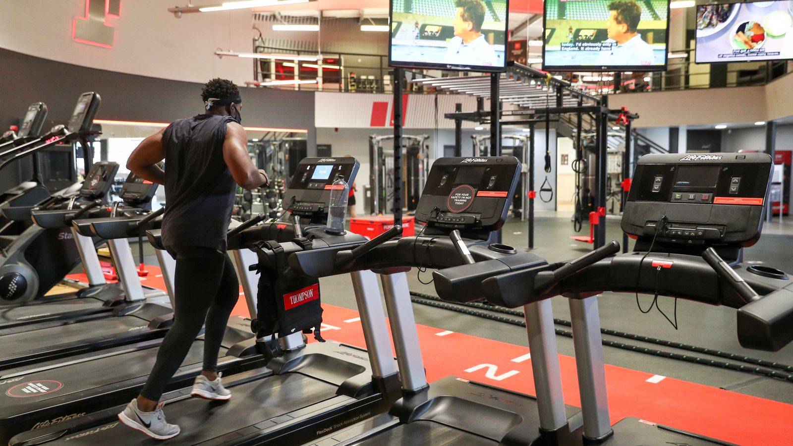 Landlords Challenge Fitness First's Plan to Close Gyms and Slash Rents