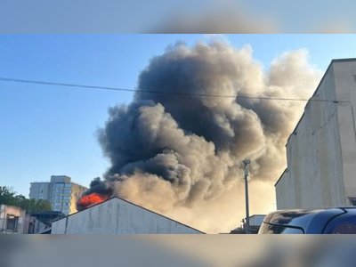 Breaking News: Abandoned Building in Bristol Engulfed by Fire