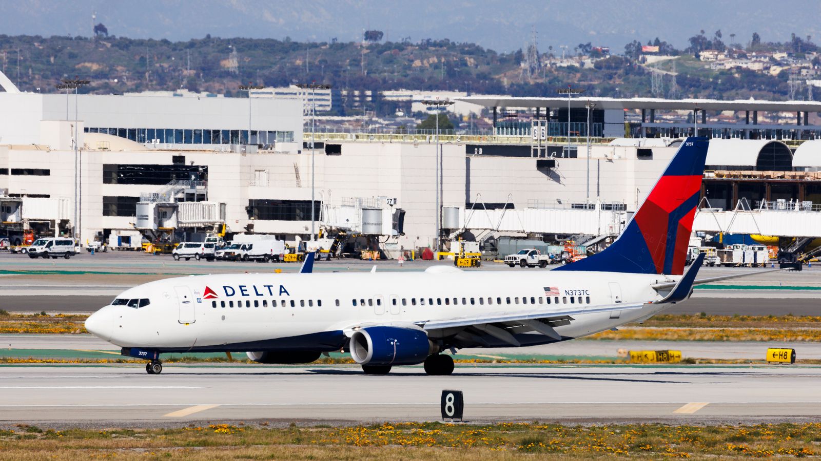 Delta Air Lines Faces Class Action Lawsuit Over Carbon-Neutral Claims