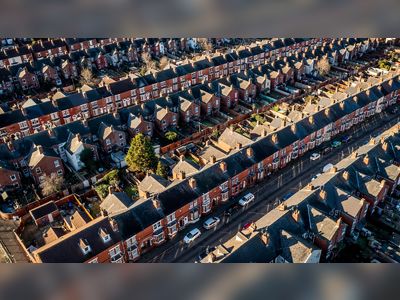 Mortgage Defaults Rise to Highest Level since 2009, UK Lenders Anticipate Sharp Drop in Demand