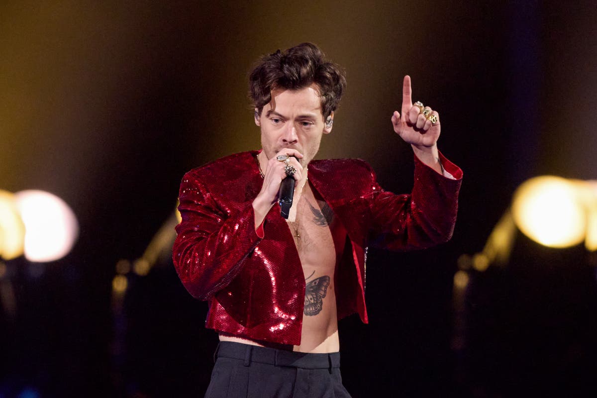 Harry Styles shows off shaved head in promo shot as fans divided over ...