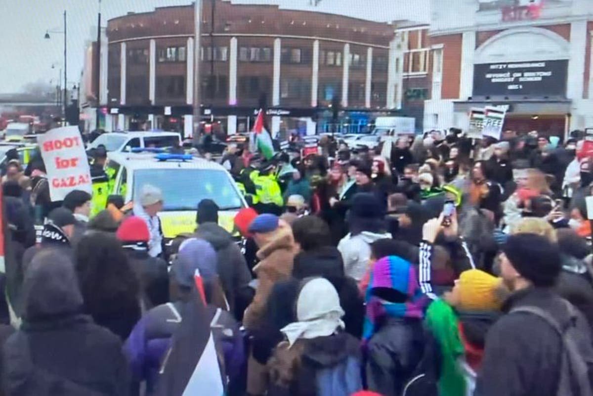 Pro-Palestine Activists Halt Police Van During Brixton March, Resulting in Two Arrests