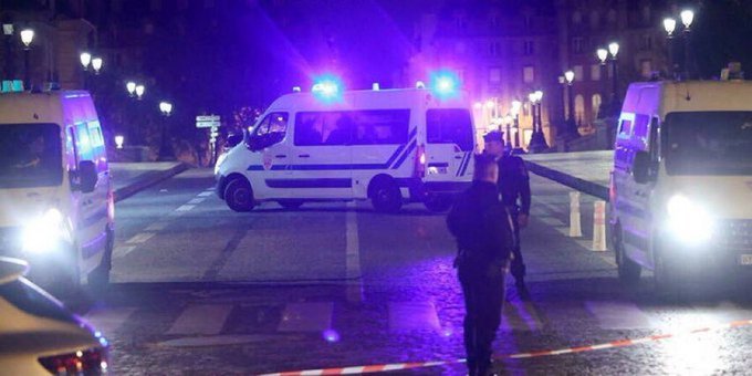 Arrest Made After Assailant Targets Passersby in Paris, Killing 1 and Injuring 2