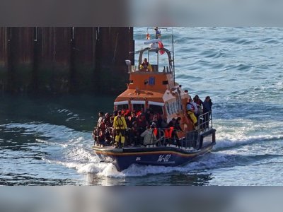 Channel Migrant Crossings Decrease in 2023, According to Government Figures