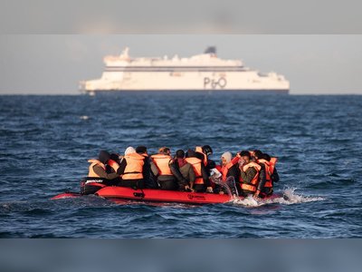 Channel Migrant Crossings Decrease in 2023, According to Government Figures