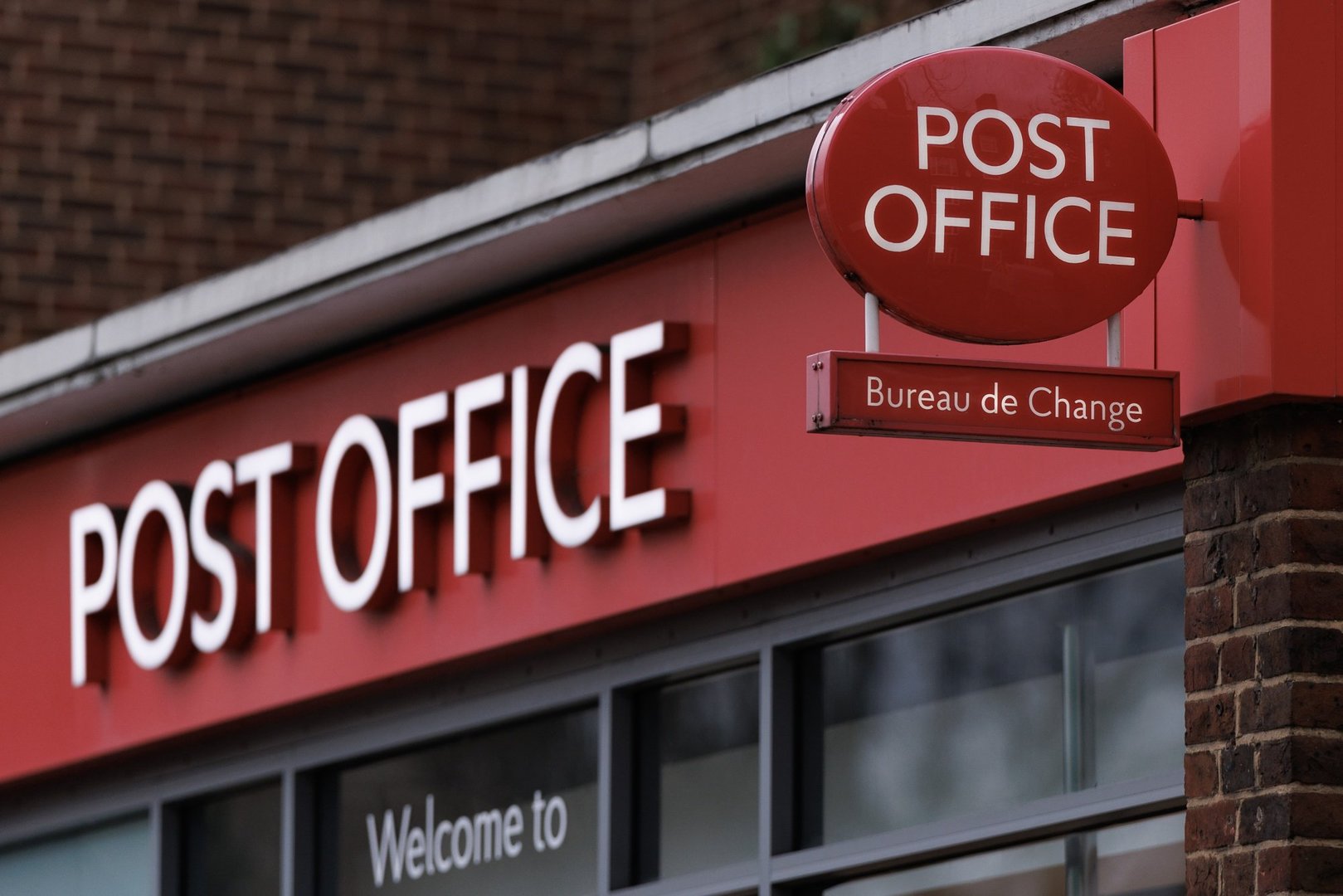 post office complaints number uk london