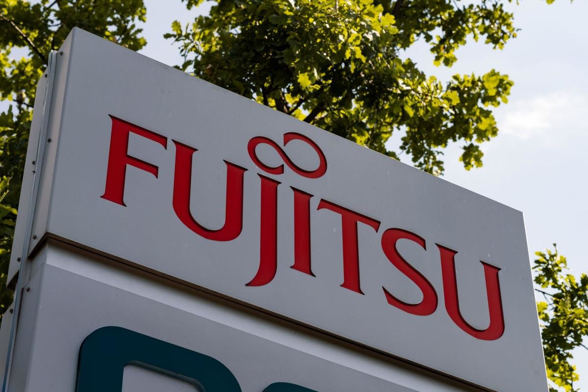 Fujitsu bosses paid £26m during Horizon contract